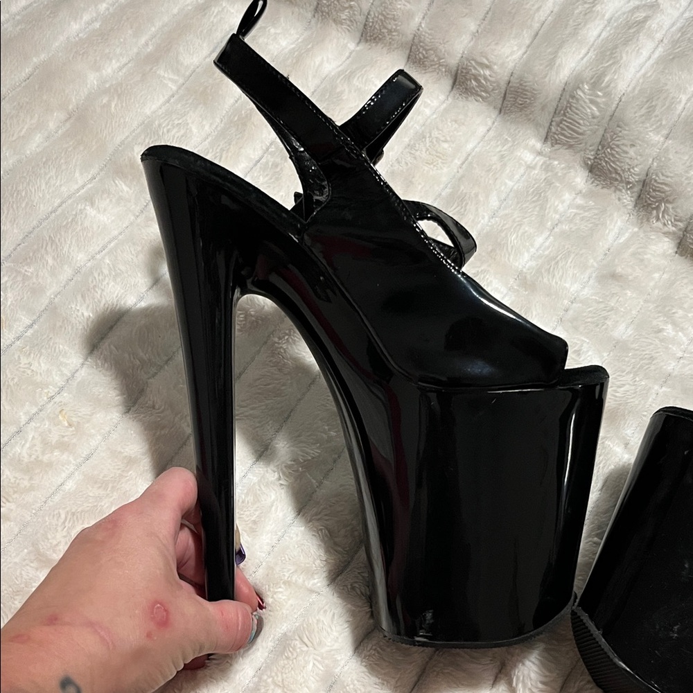 Pleaser Glossy Black Platform Stilettos - Picture 6 of 7